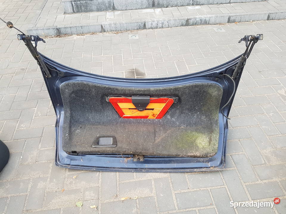 AUDI A4 B5 SEDAN KLAPA TYL BAGAZNIKA ZAWIAS