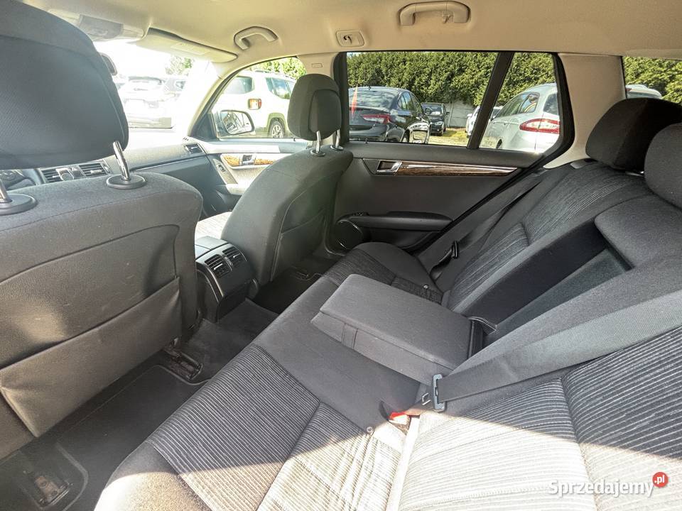 MercedesBenz C220 światła do jazdy dziennej