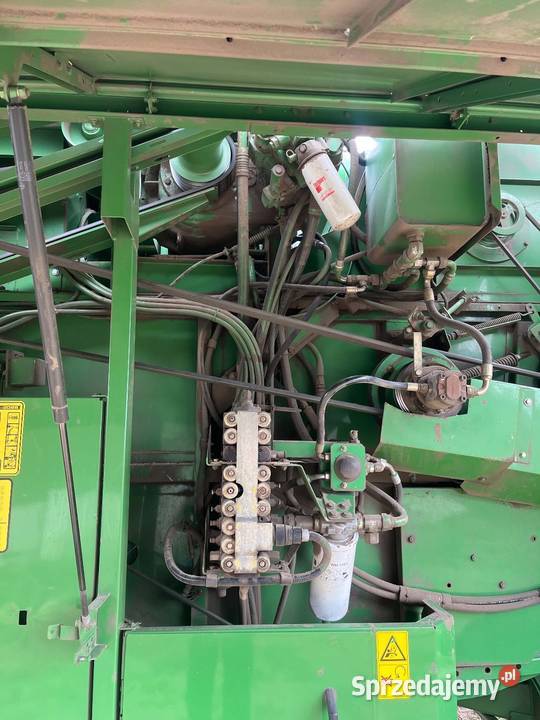Kombajn JOHN DEERE 2064