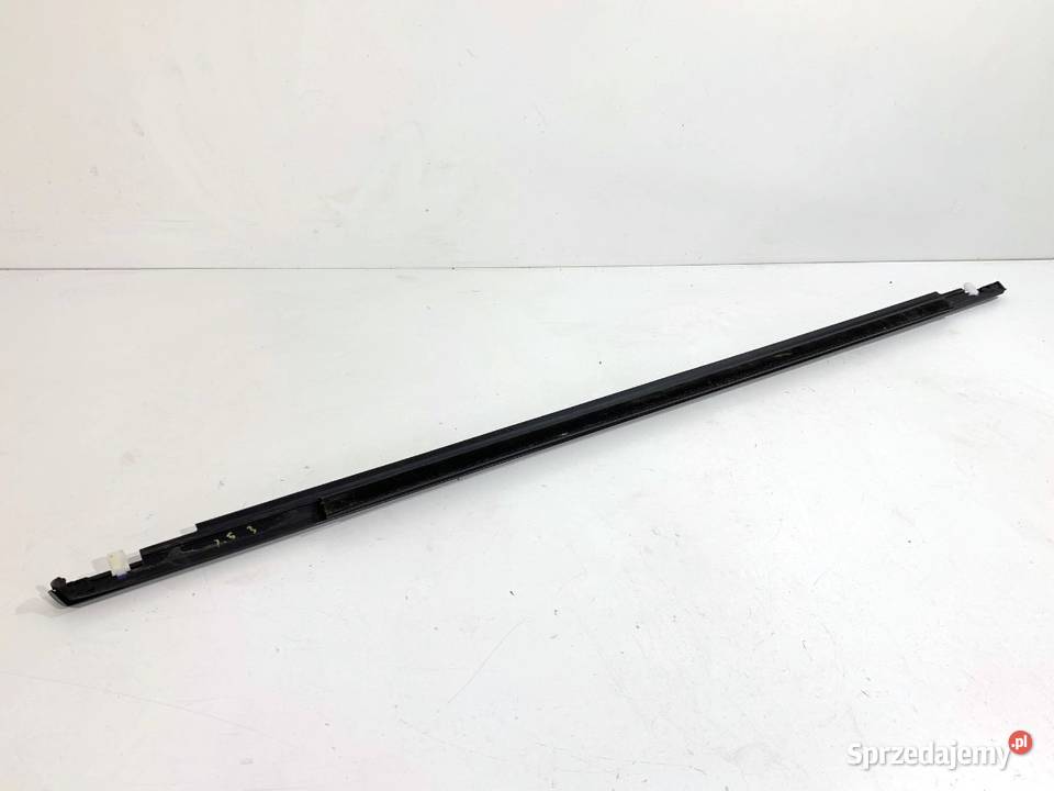 LISTWA ZGARNIAJĄCA TYŁ PRAWY VOLVO S90 II