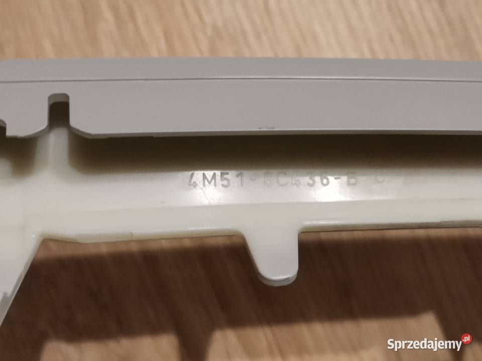 FORD FOCUS Mk2 Ramka Atrapa Grill Zderzaka Przód zderzaki wielkopolskie Międzychód