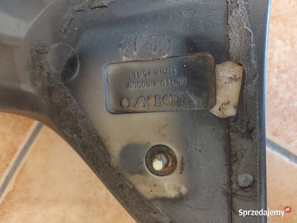 Spoiler klapy Volvo v40 lift Bolesławiec