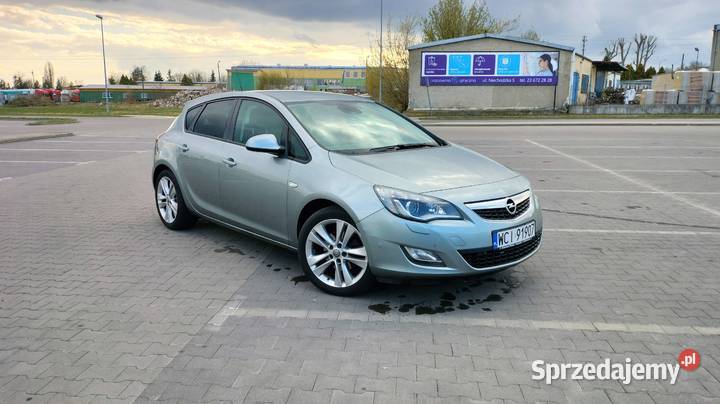 Opel astra J 17 cdti 110 nieuszkodzony