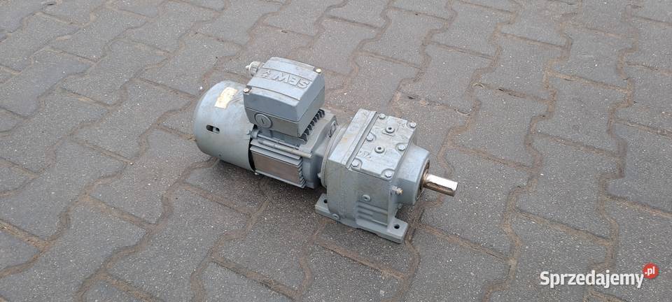 Motoreduktor z hamulcem 037kw 31 obrmin SEW R37