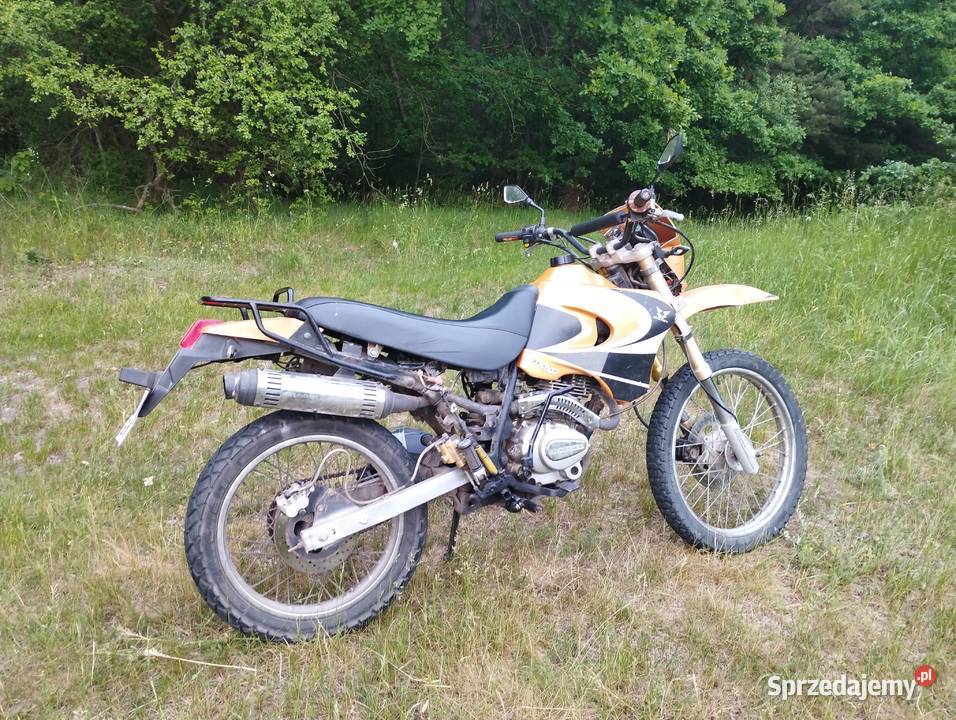 Cross 125 opłacony zamienię na wsk125 Pozostałe Radomsko