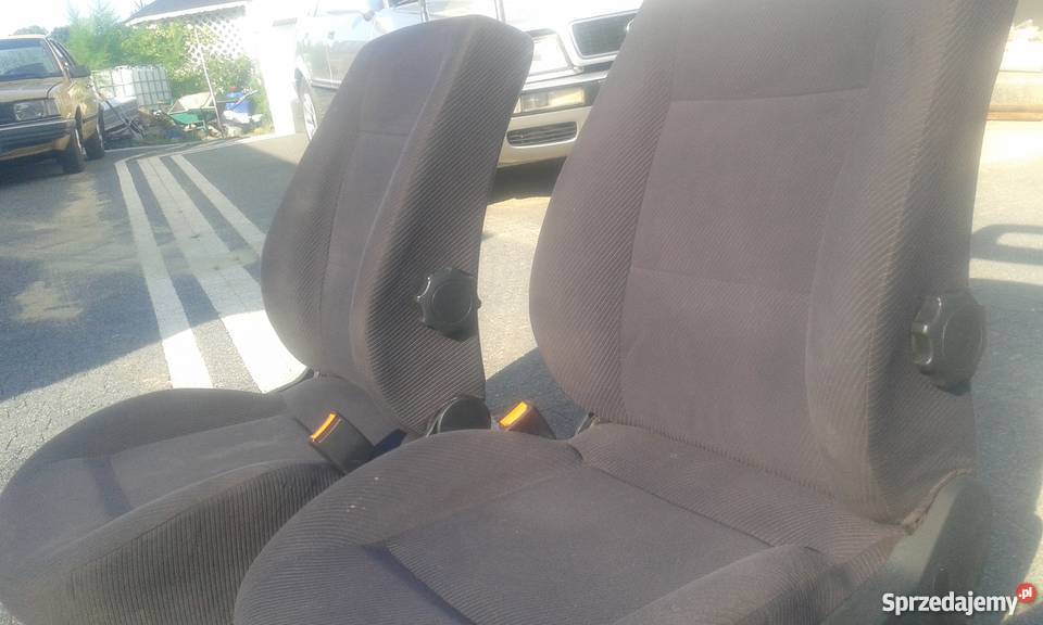 Audi 80 B4 sedan komplet foteli granatowych sprzedam