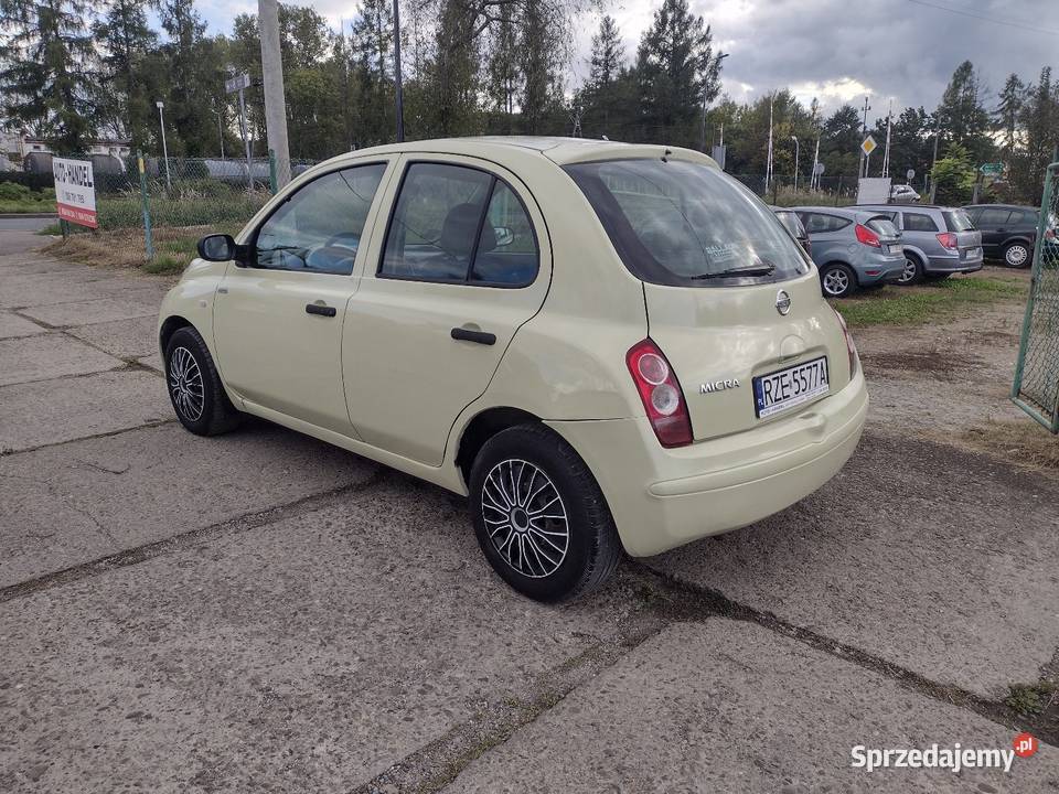Nissan Micra K12 12 Benzyna 2004 198000km podkarpackie Jasło sprzedam
