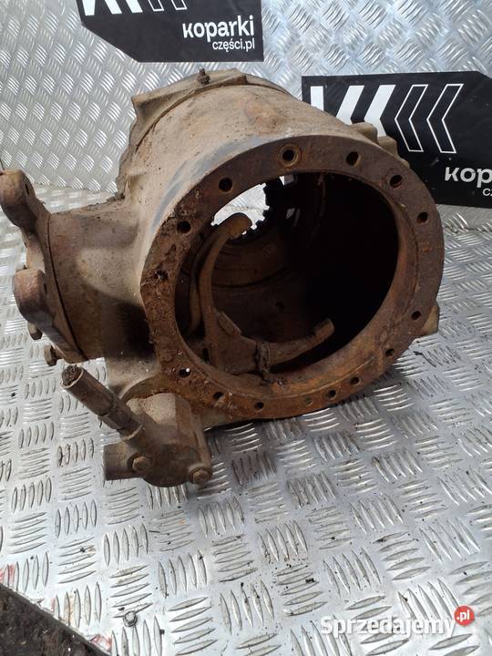 Środek mostu tył z prawym hamulcem Fermec 860 Motoryzacja Gdynia