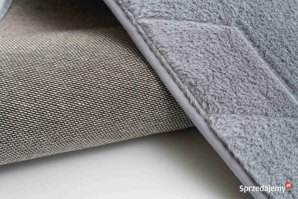 Dywan STRADO Rabbit 3D pluszowy miękki królik