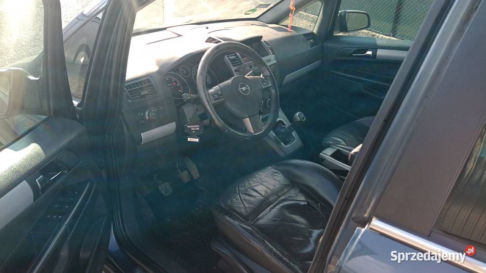 OPEL ZAFIRA B 19 DCI 150 COSMO Ostrowiec Świętokrzyski