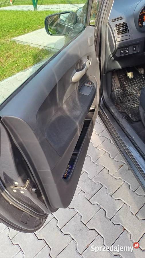 Toyota Auris 16 16 V benzyna Nowy Sącz