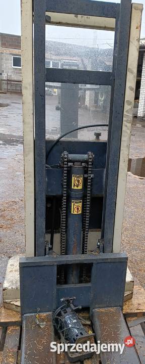 Wózek widłowy podnośnik elektryczny CROWN łódzkie Skierniewice