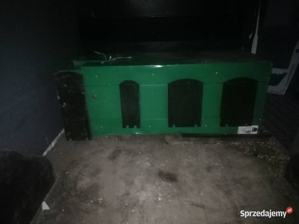 Kocioł EKO z zasobnikiem podajnikiem i wielkopolskie