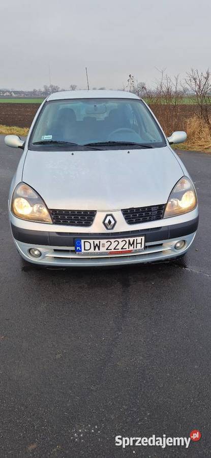 Renault Clio srebrny Samochody osobowe Żórawina