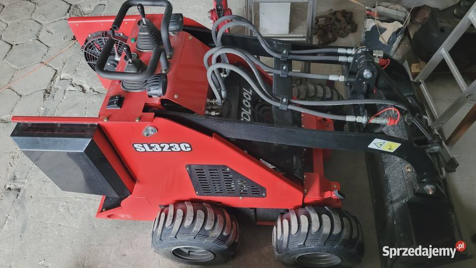 Mini ładowarka o sterowaniu burtowym AGT YSRT14 Pozostałe Rolnictwo podkarpackie Zaklików