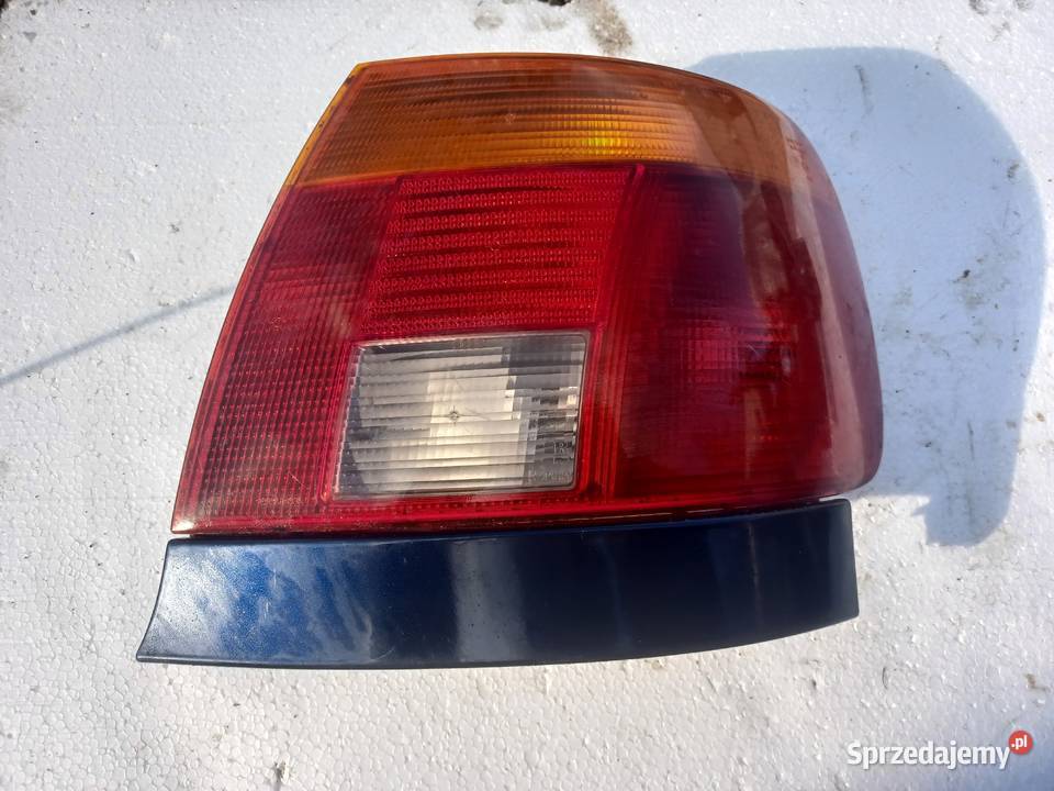 Lampa Prawy Tył Audi A4 B5 Sedan Pozostałe