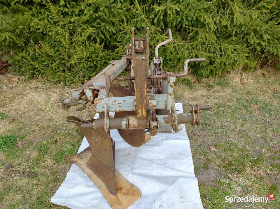 PŁUG DWUSKIBOWY nieuszkodzony Wawrochy