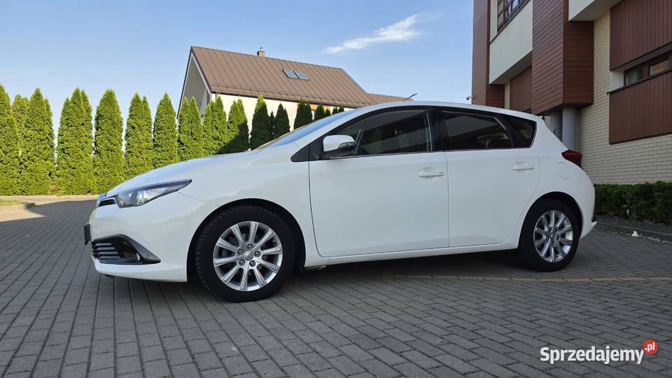 Sprzedam auto marki Toyota Auris 12 benzyna Łuków