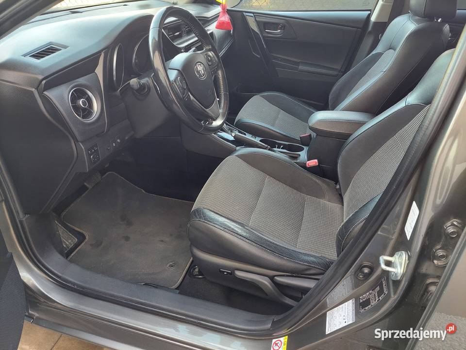 Toyota Auris mazowieckie Wołomin