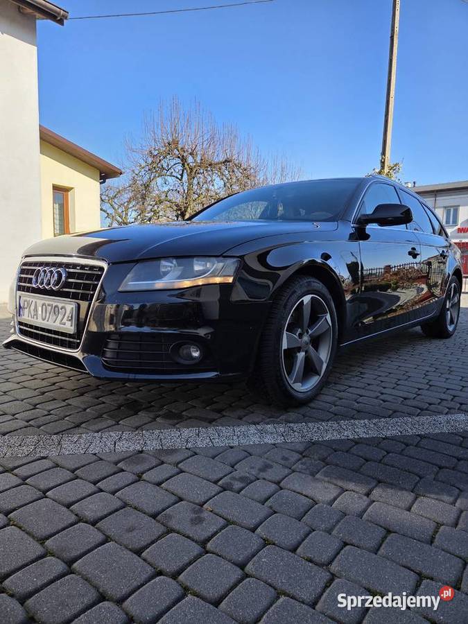 Audi A4 B8 Avant 20 TDI 2011 Iwanowice sprzedam