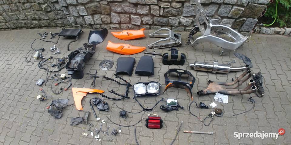 Yamaha YZF750 r rama plastiki części tłumik Szczecin