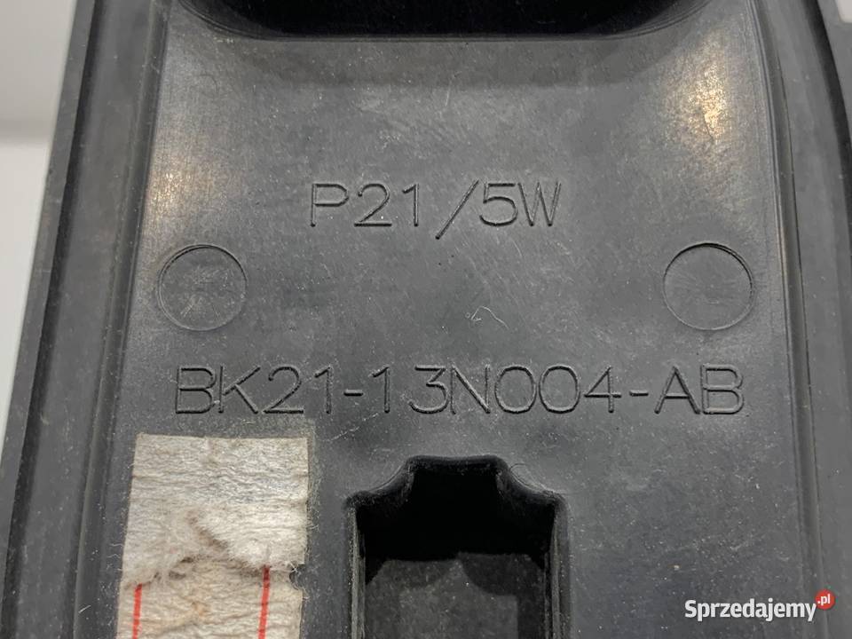 WKŁAD LAMPY PRAWY TYŁ FORD TRANSIT CUSTOM I