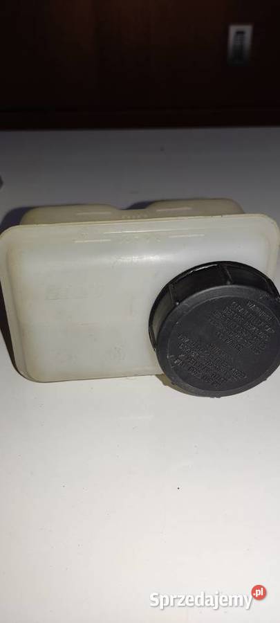 Nowy zbiornik płynu hamulcowego fiat 126p