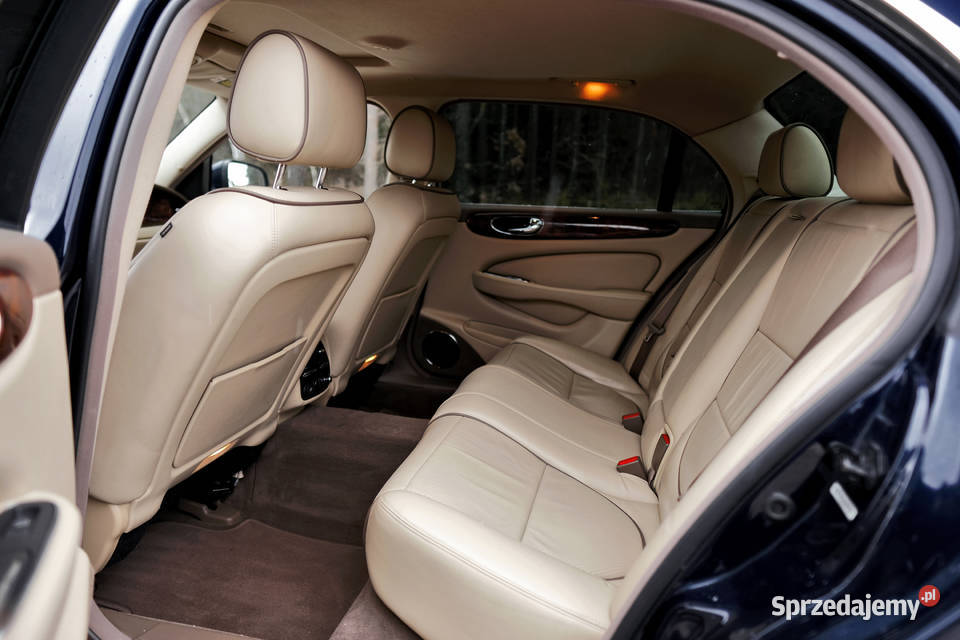 Jaguar X358 LONG Vanden Plans Białystok