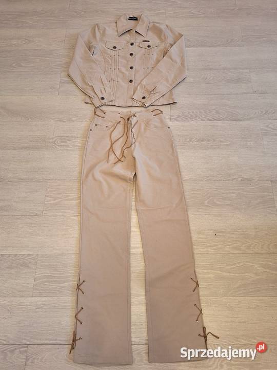 Beżowy komplet r 36 Bez wzoru
