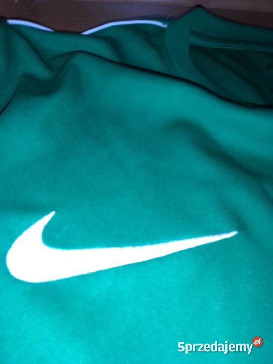 Koszulka Nike z wyszywanym logo Rozmiar M Jeziorzany