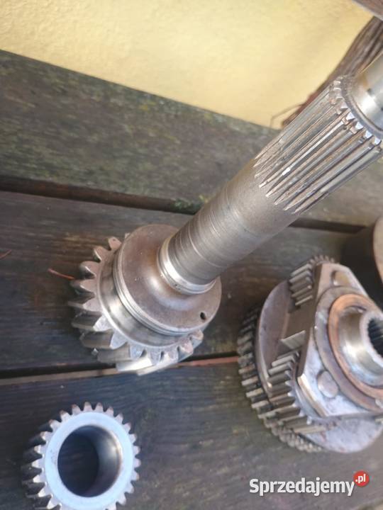 Wzmacniacz momentu ursus c385 Lubraniec