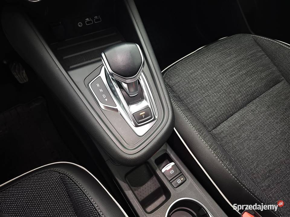 Captur 13 TCe mHEV Techno EDC2024RPakiet