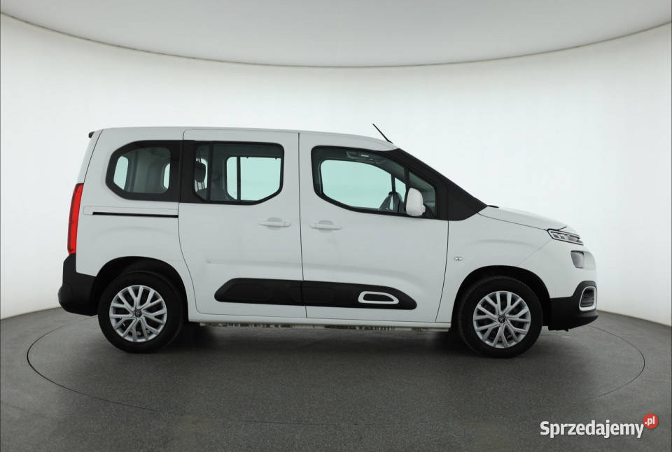 Citroen Berlingo 12 PureTech sprzedam
