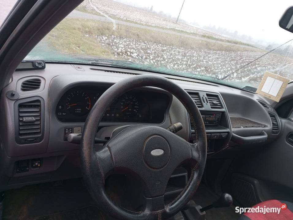 Ford Maverick 24 bg Uchanie
