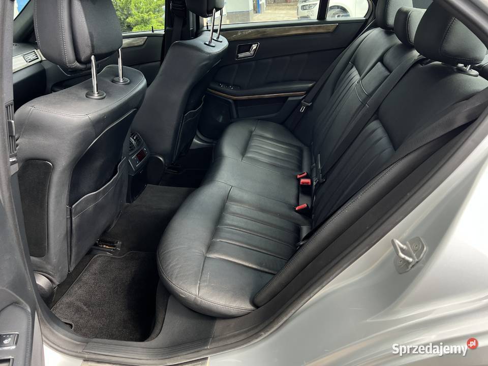 Mercedes E550 4matic pakiet AMG srebrny podlaskie