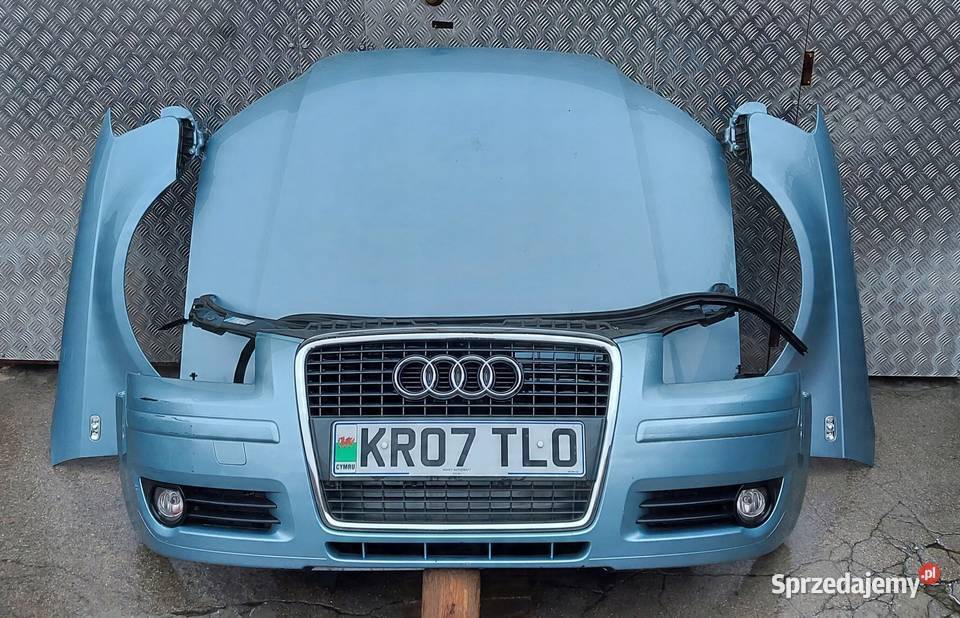 BŁOTNIK PRAWY AUDI A3 8P 0308 LAK LY5J osobowe