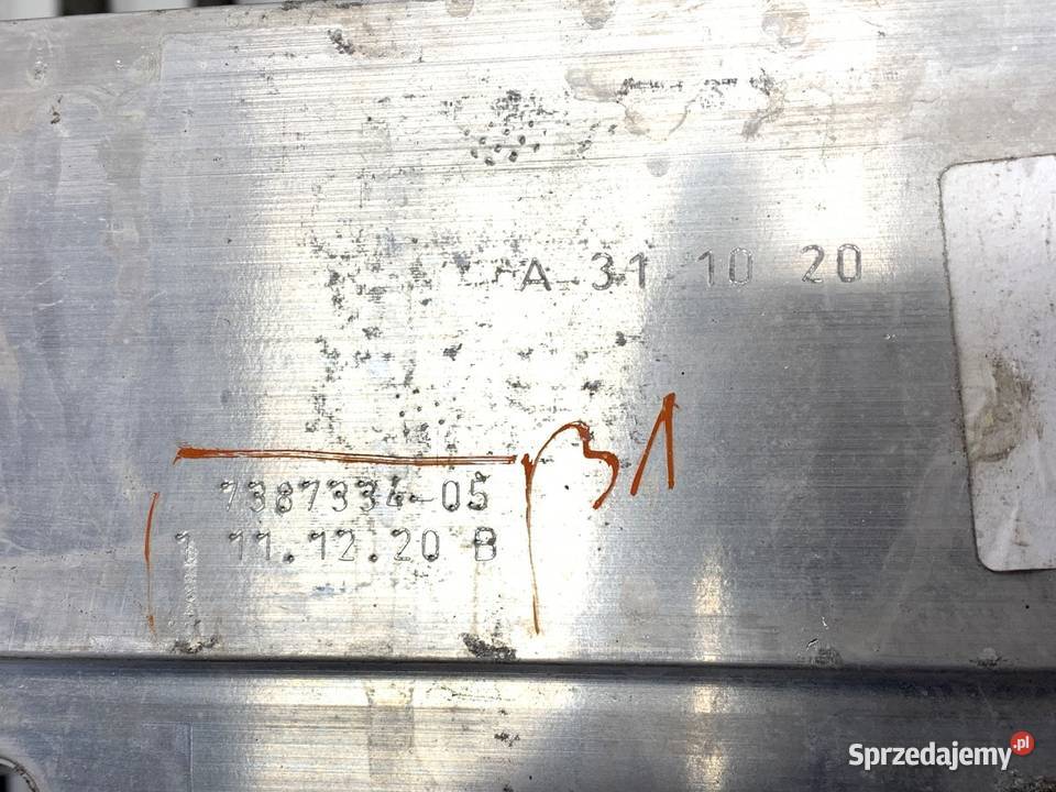 BELKA ZDERZAKA TYŁ BMW G30 SedanLimuzyna