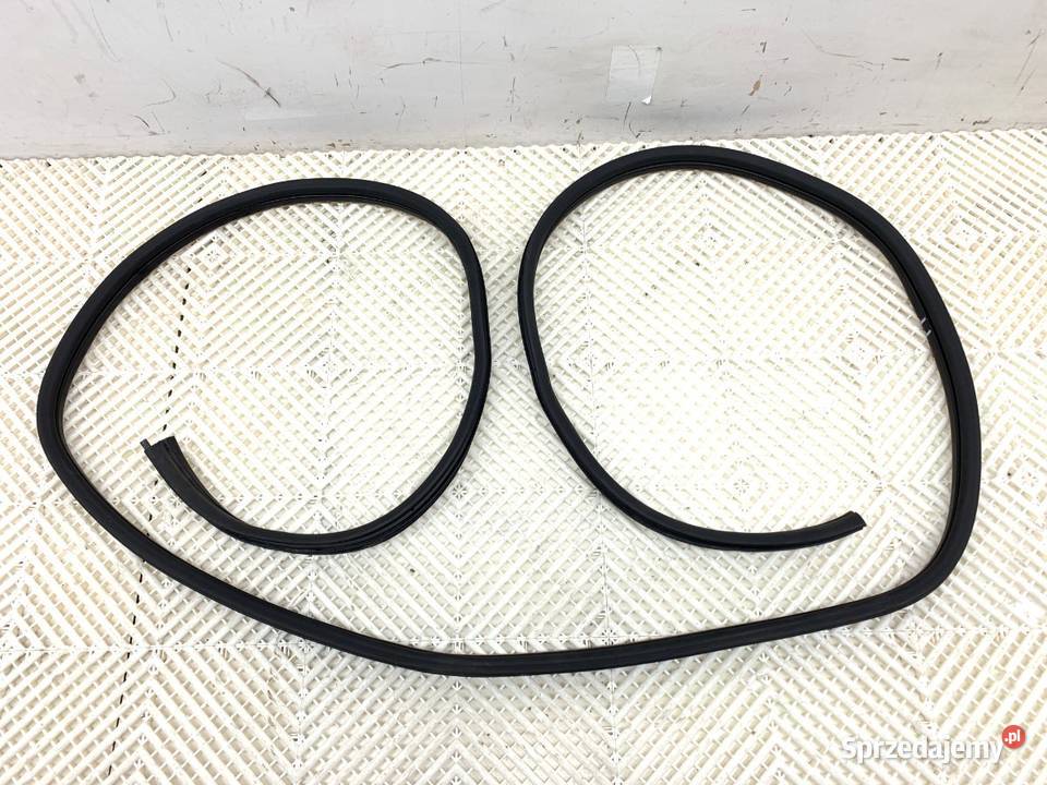 USZCZELKA DRZWI PRZÓD PRAWA RENAULT TRAFIC III Motoryzacja