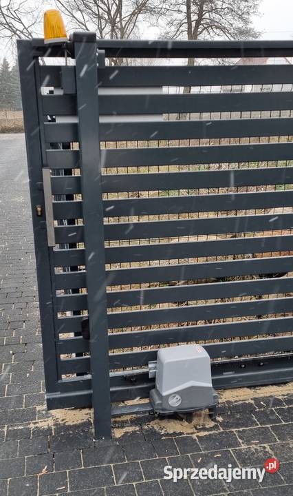 Napęd do bramy przesuwnej z montażem metal Budownictwo i akcesoria Legionowo