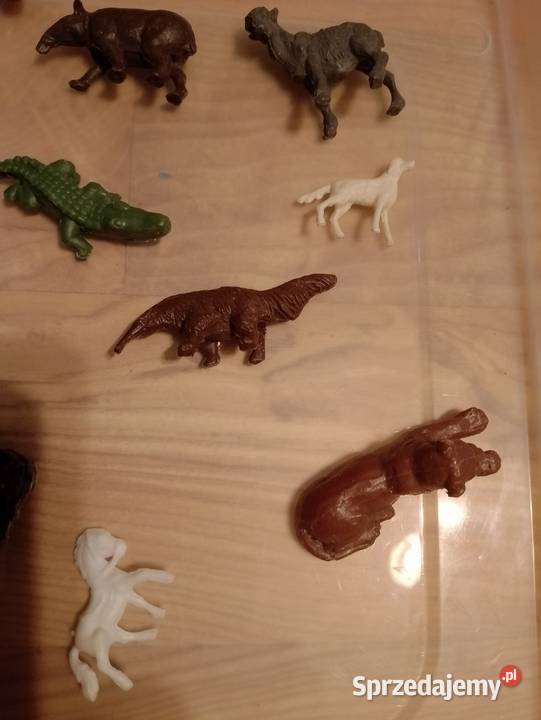 Figurki zwierzęta z lat PRL Figurki Nowa Sarzyna