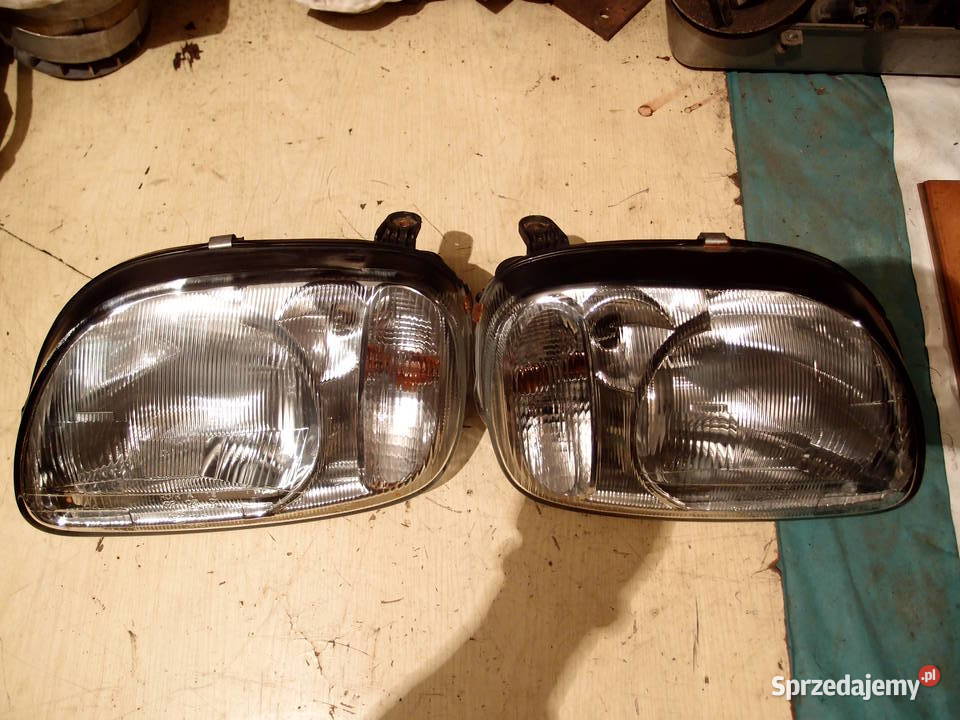 Lampy przednie Nissan Micra K11 Valeo 9203 KPL Łódź
