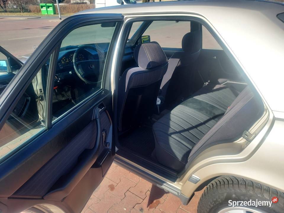 Mercedes W124 1988r Zabytkowy 4/5 Zaborze sprzedam