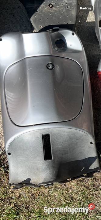 Czasza zadupek siedzenie lampa Aprilia scarabeo Dziurów