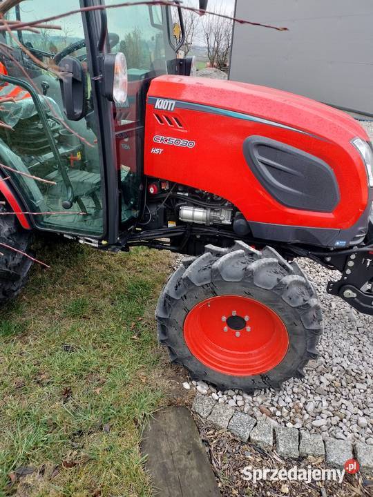 Ciągnik traktor komunalny ogrodniczy kioti 50 Pneumatyczne siedzenie Petrykozy sprzedam