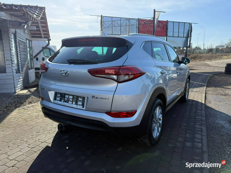 Hyundai Tucson SKÓRY CZUJNIKI PARKOWANIAKAMERA kamera cofania