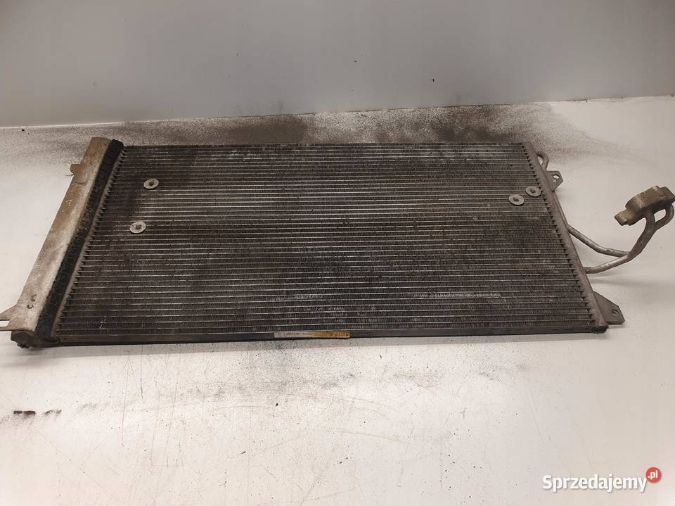 CHŁODNICA KLIMATYZACJI AUDI Q7 VW 7L0820411F śląskie Przystajń