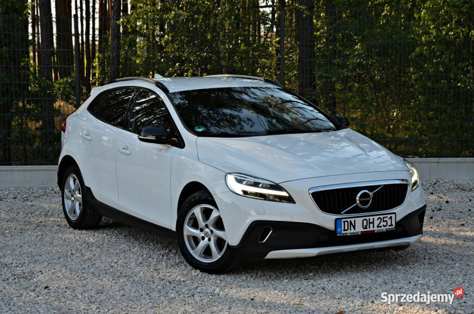 Volvo V40 Cross Country T2 152 Full LED Skóra asystent pasa ruchu Ostrów Mazowiecka