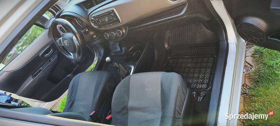 TOYOTA YARIS 13 Benzyna 99 manualna Stalowa Wola