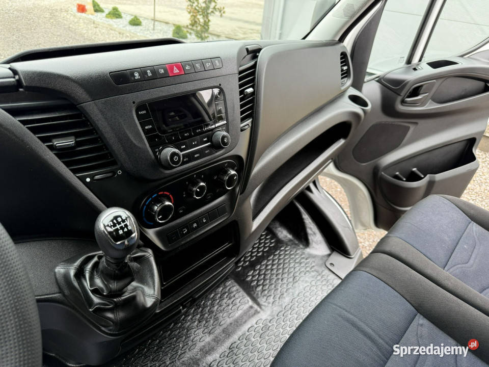 Iveco Daily 35C16 Klimatyzacja Winda PALFINGER Opoczno