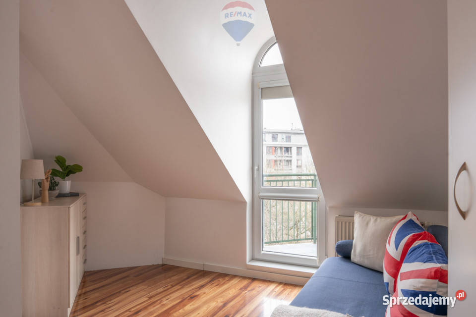 KLIMATYCZNE JASNE CICHE AŻ 45 M2 PODŁODZE Warszawa sprzedam